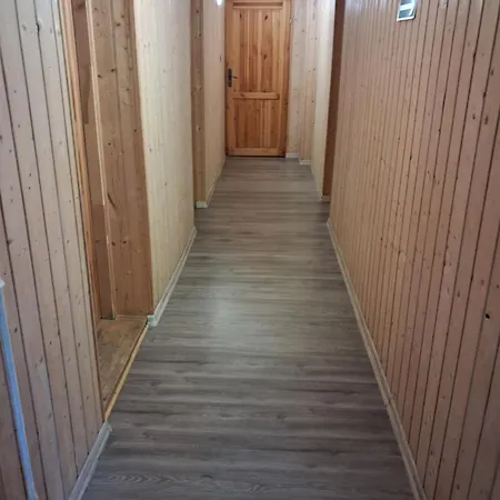 Odwaznyteam ファームステイ Stronie Śląskie